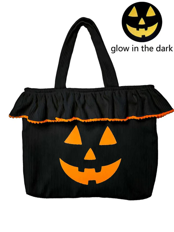 Jack-O-Lantern Tote Bags